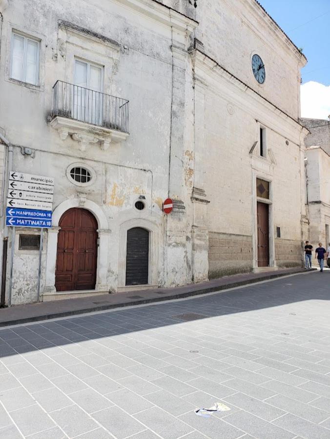 Apartamento Dimora Maggi Al Corso - Affitti Brevi Italia Monte SantʼAngelo Exterior foto